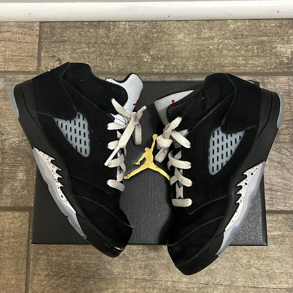 2025 Air Jordan 5 Retro OG TD 'Black Metallic Reimagined size 10c - Picture 6 of 10